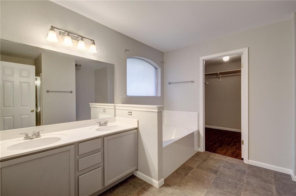 7509 Spivey Dr - Photo 12