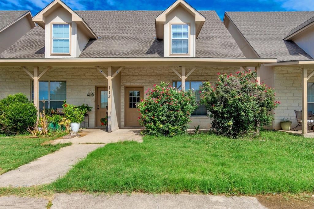 112 G Sandstone Dr - Photo 0