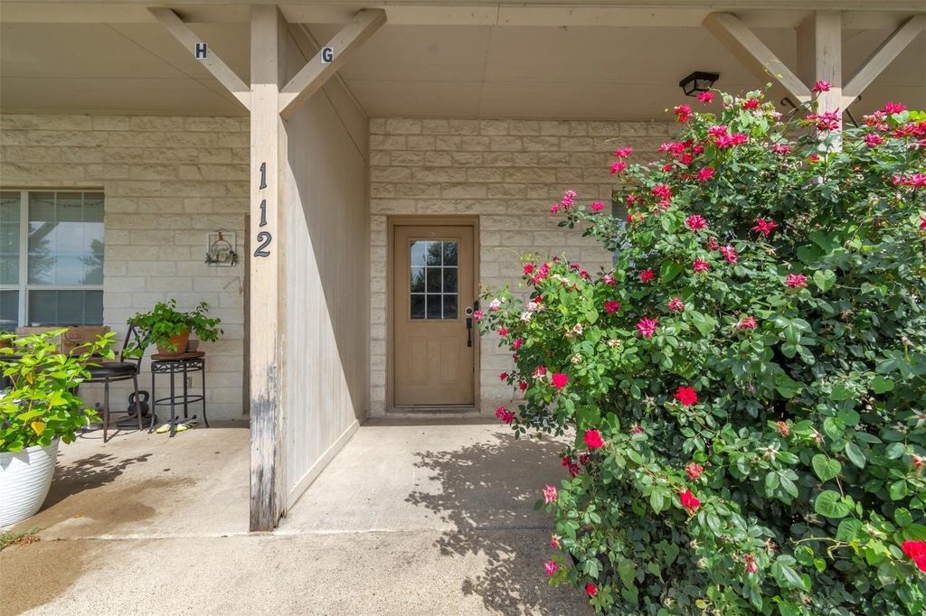 112 G Sandstone Dr - Photo 1