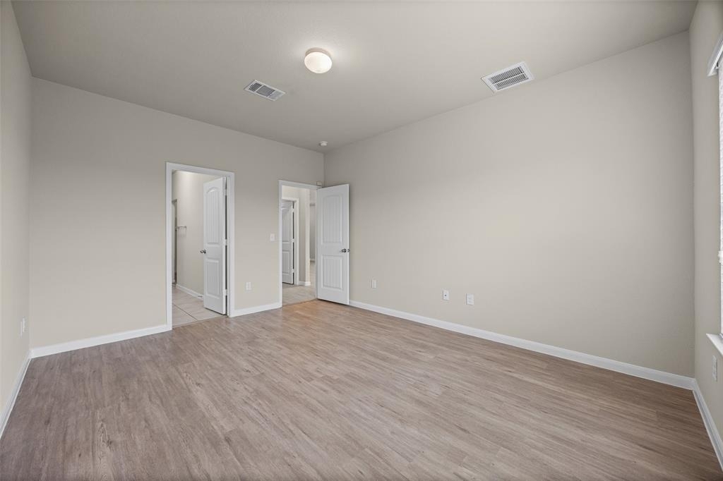 1121 La Conterra Blvd - Photo 6