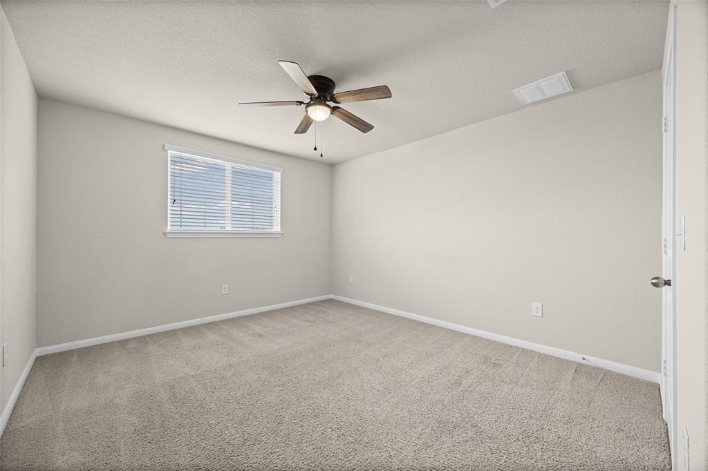1121 La Conterra Blvd - Photo 9