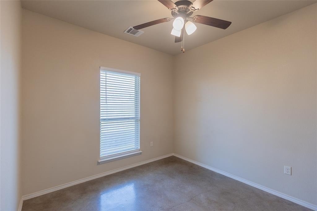 351 Joanne Loop - Photo 11