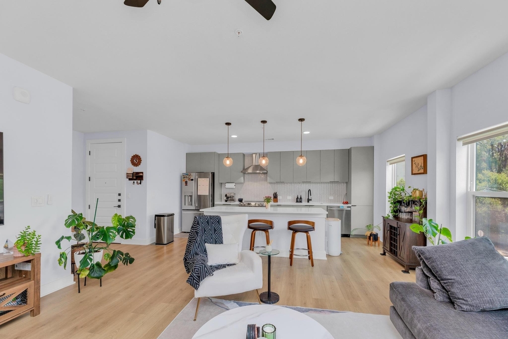 2500 Longview St - Photo 5