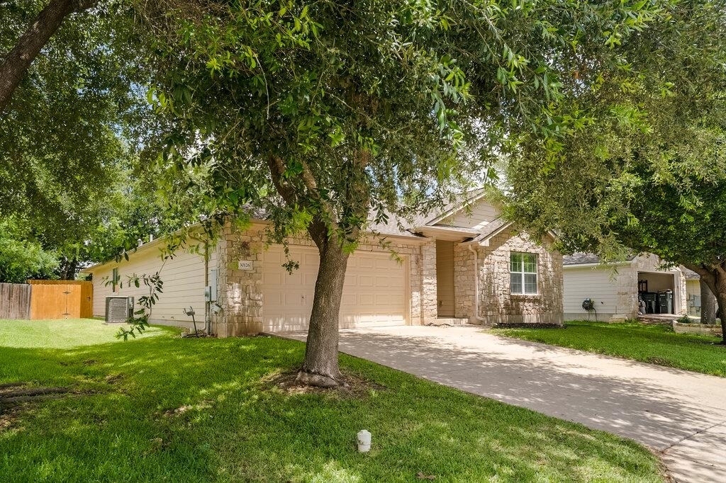 30126 Bumble Bee Dr - Photo 0
