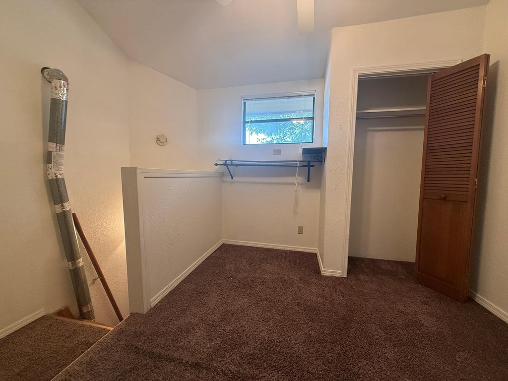 295 Mooring Cir - Photo 11