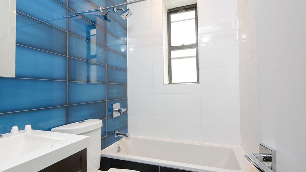 1565 Lincoln Pl  - Photo 3