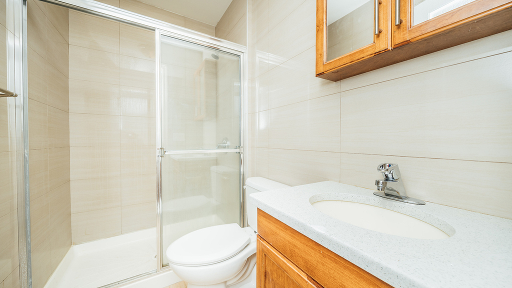 1325 Greene Ave  - Photo 7