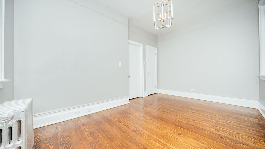 1325 Greene Ave  - Photo 3