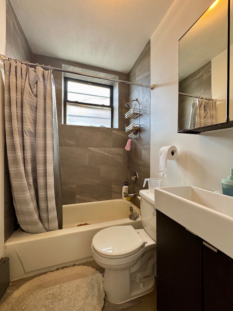 301 East 110th Street - Photo 6