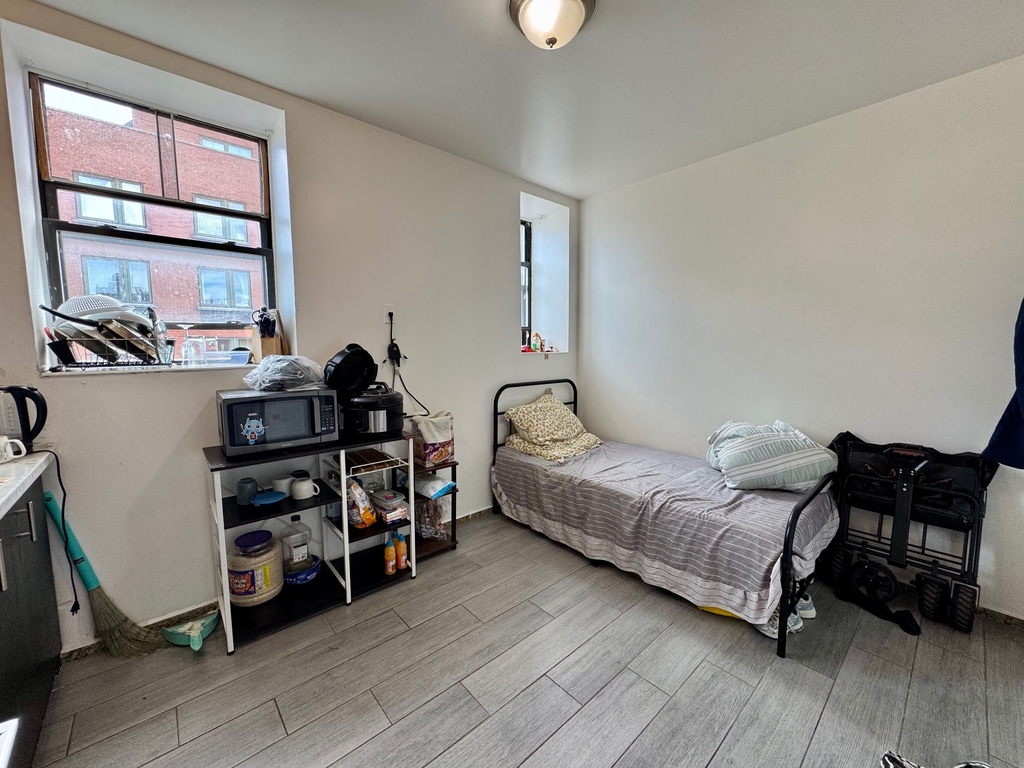 301 East 110th Street - Photo 3