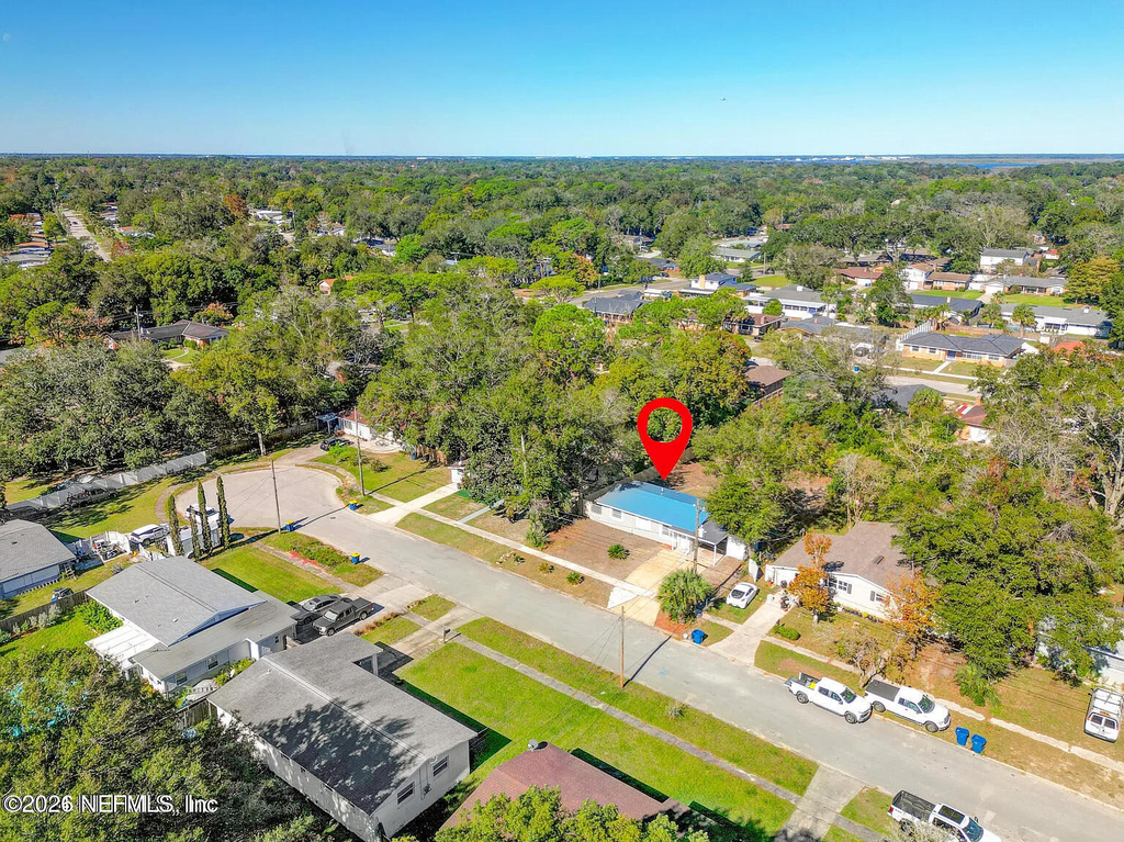 7219 Stonehurst Road N - Photo 17