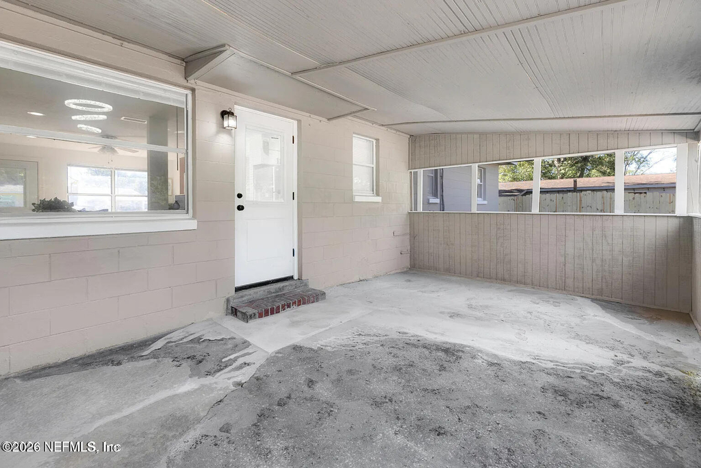 7219 Stonehurst Road N - Photo 15