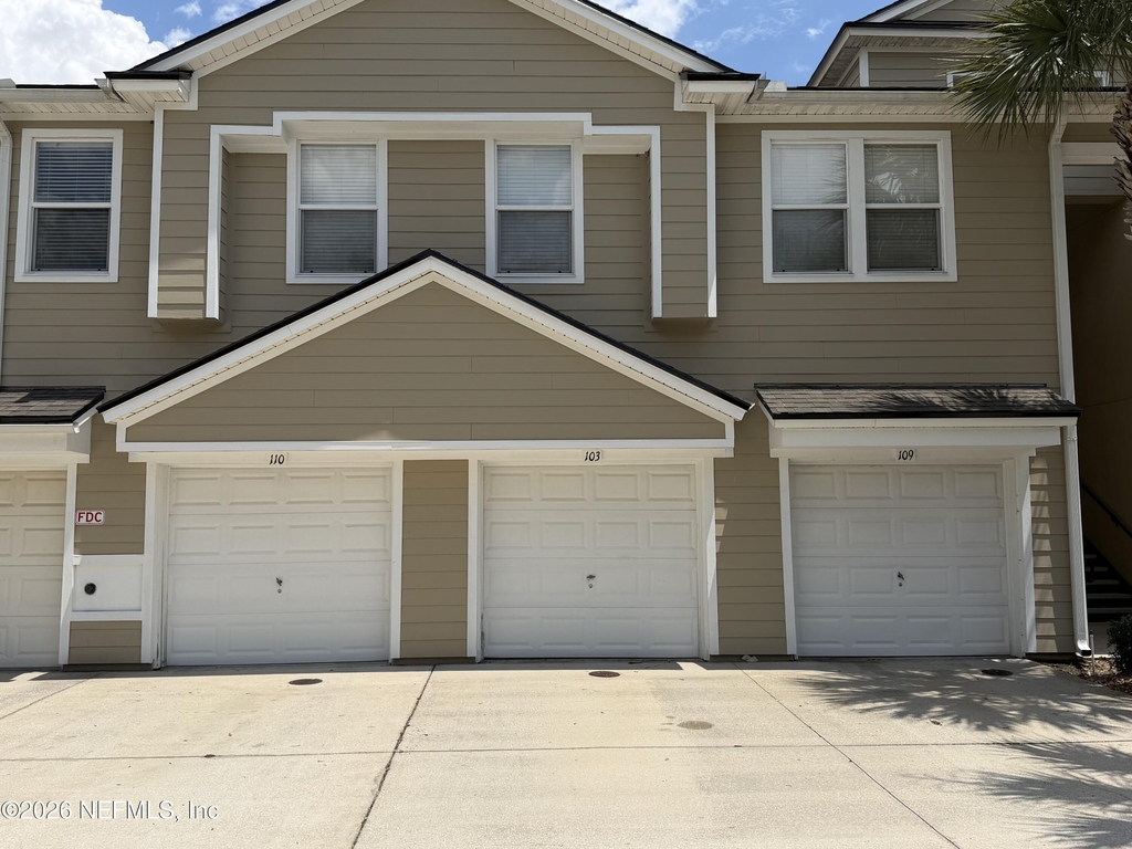7071 Deer Lodge Circle - Photo 0