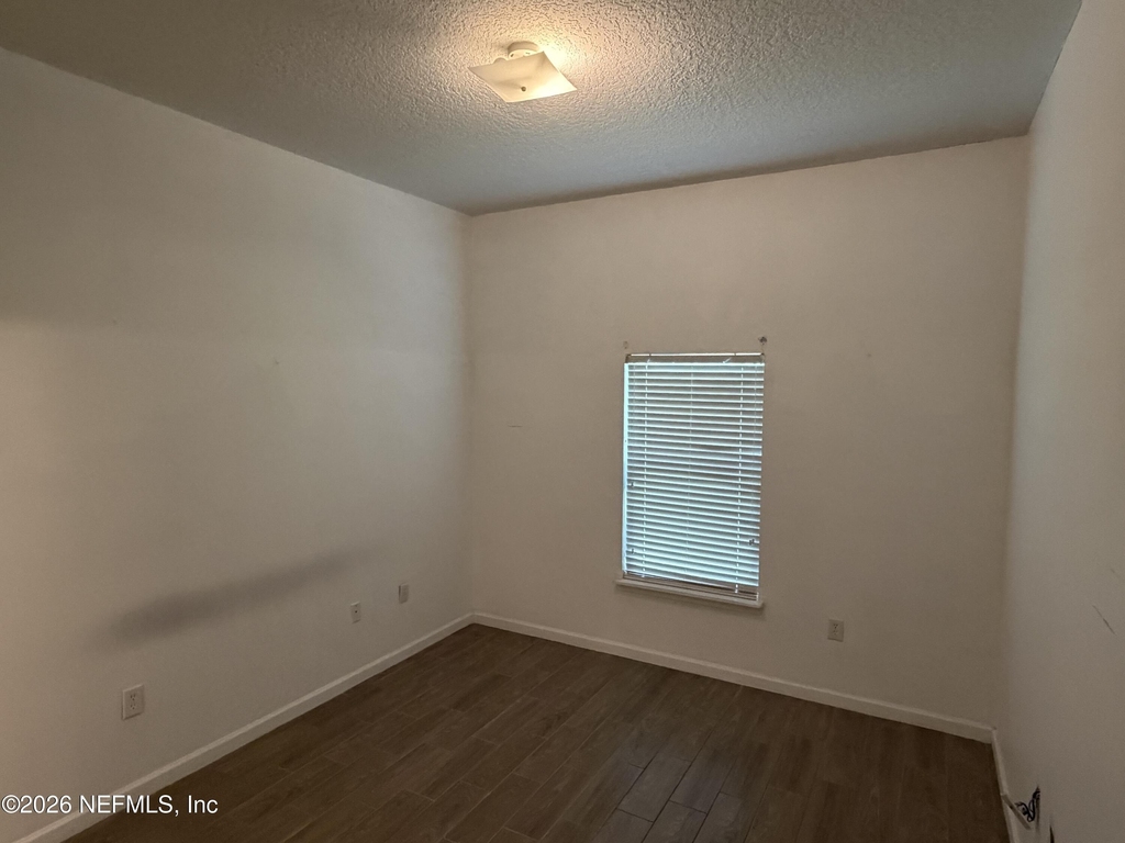 7071 Deer Lodge Circle - Photo 9