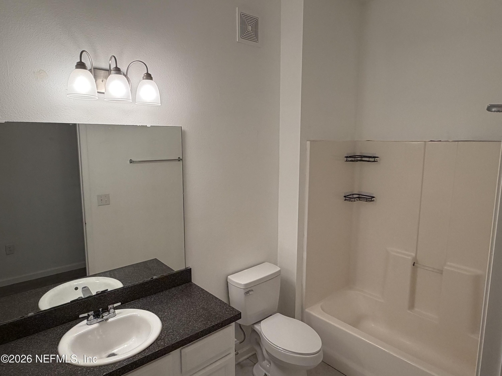 7071 Deer Lodge Circle - Photo 2