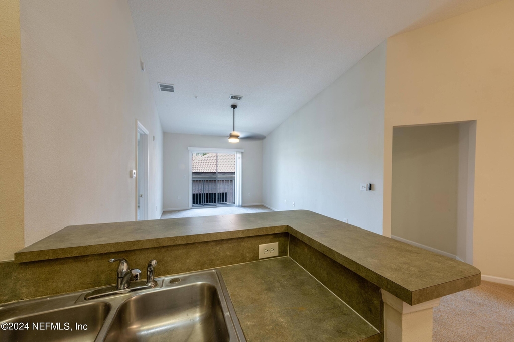 9505 Armelle Way - Photo 12