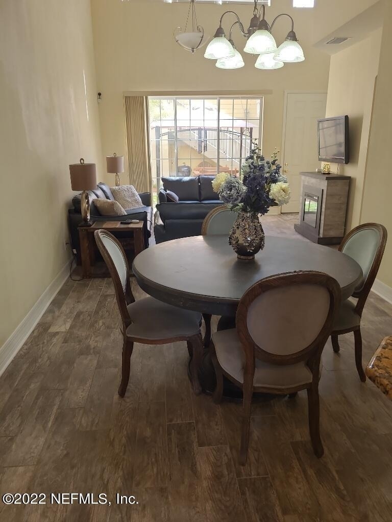 539 Hedgewood Drive - Photo 2