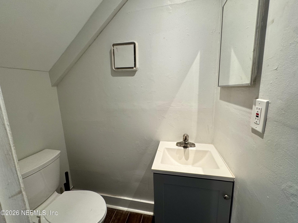 707 Rainer Road - Photo 2