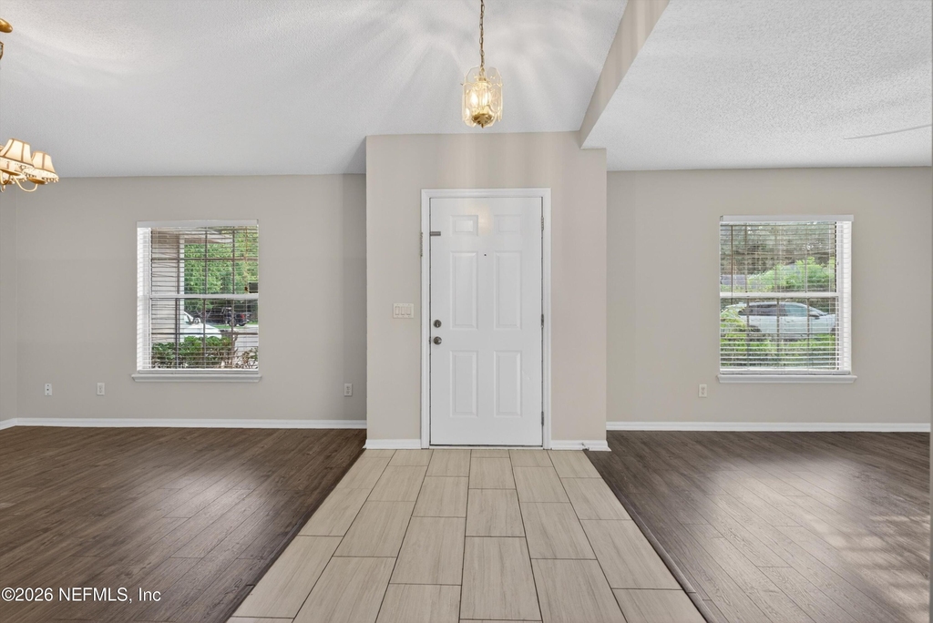 1648 Glen Laurel Drive - Photo 3