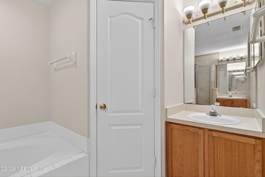 1648 Glen Laurel Drive - Photo 16