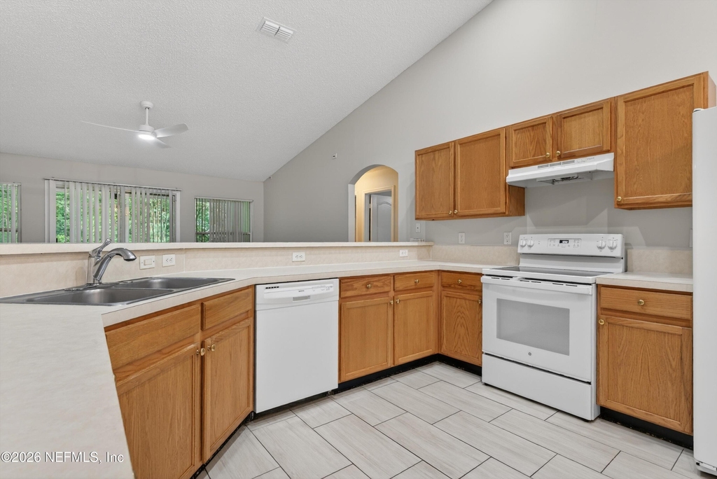 1648 Glen Laurel Drive - Photo 7