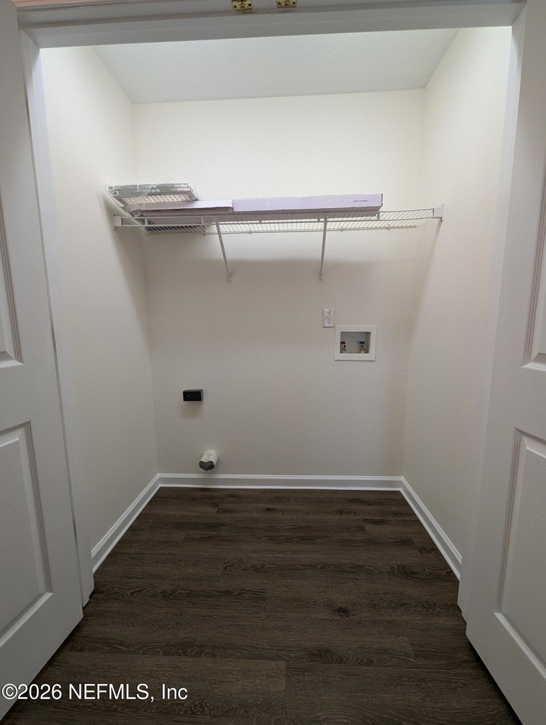8173 Woods Avenue - Photo 5
