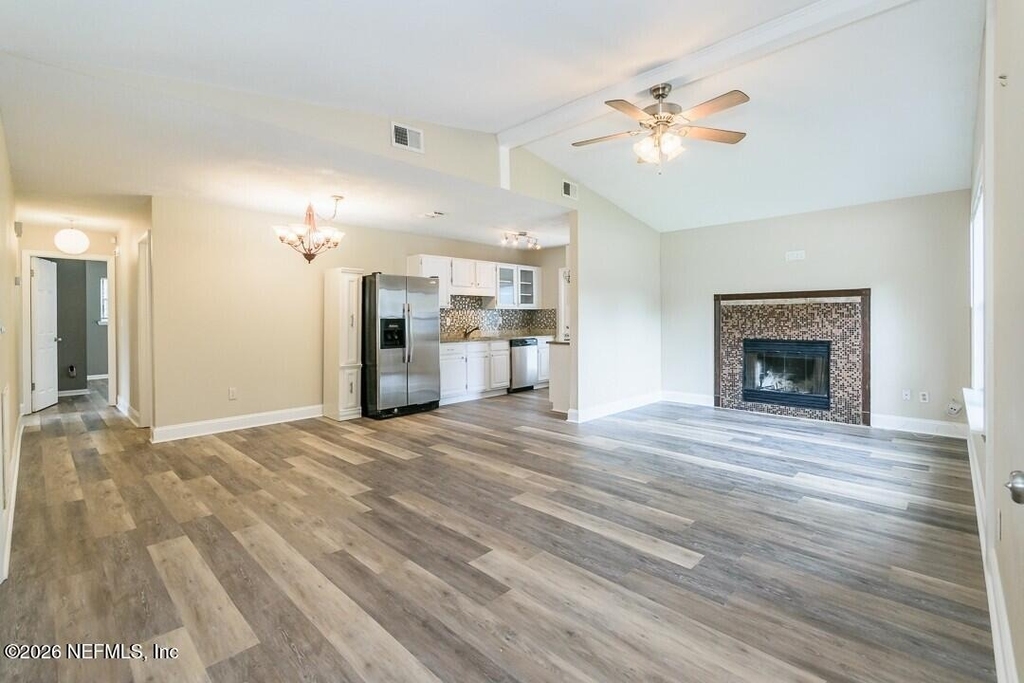 1155 19th Street N - Photo 12