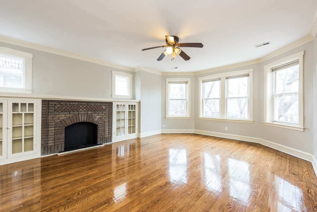 4244 W Wrightwood Avenue - Photo 1