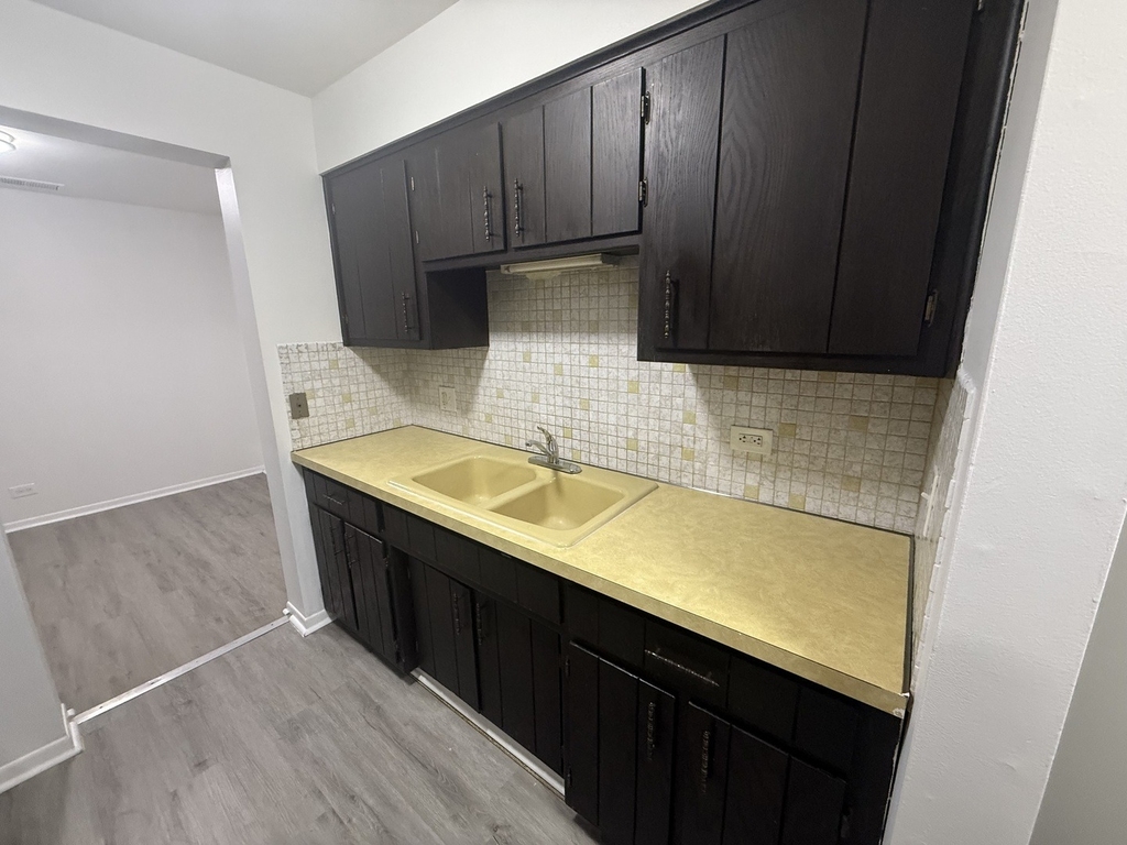 2300 N Harlem Avenue - Photo 27