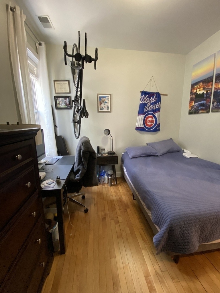 2778 N Kenmore Avenue - Photo 4
