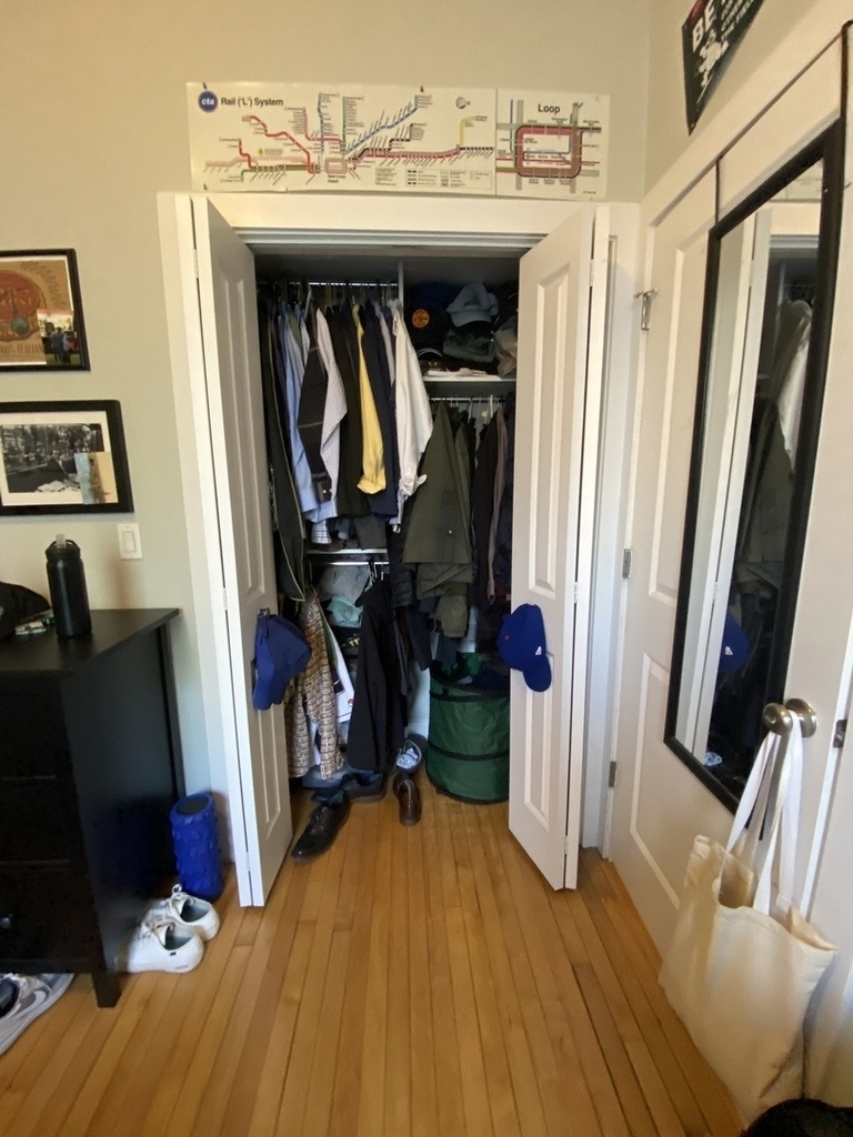 2778 N Kenmore Avenue - Photo 2