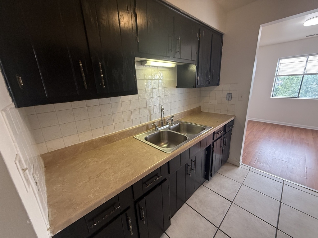 2300 N Harlem Avenue - Photo 6