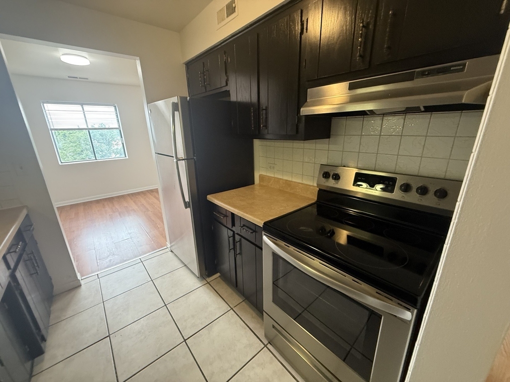 2300 N Harlem Avenue - Photo 7