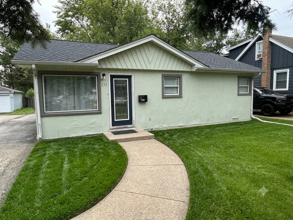 233 S Yale Avenue - Photo 0