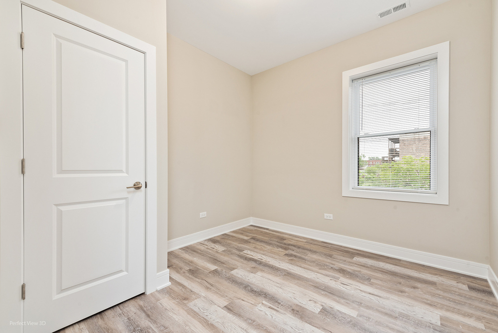 6534 S Maryland Avenue - Photo 4
