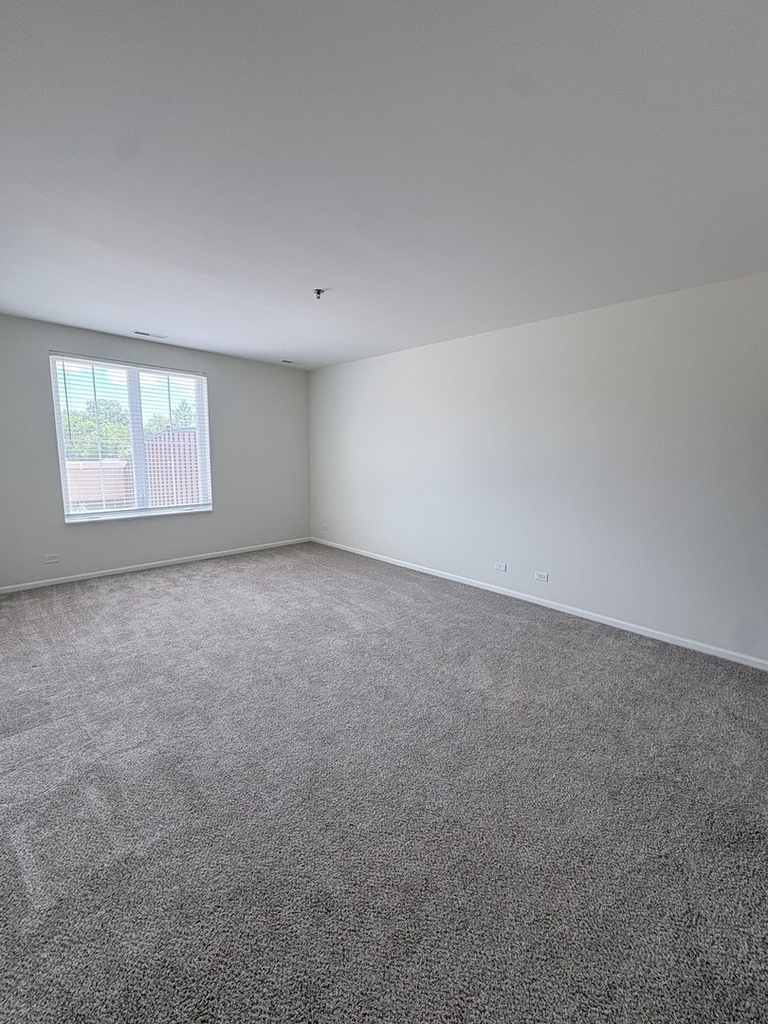 625 Deerfield Road - Photo 9