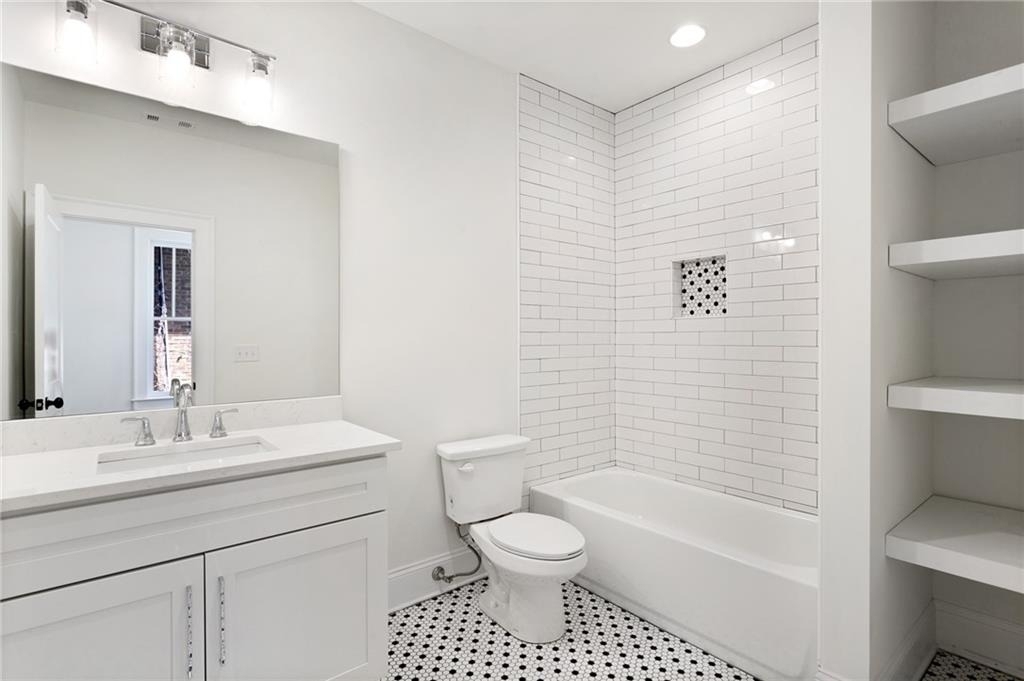 512 Ralph Mcgill Boulevard Ne - Photo 8