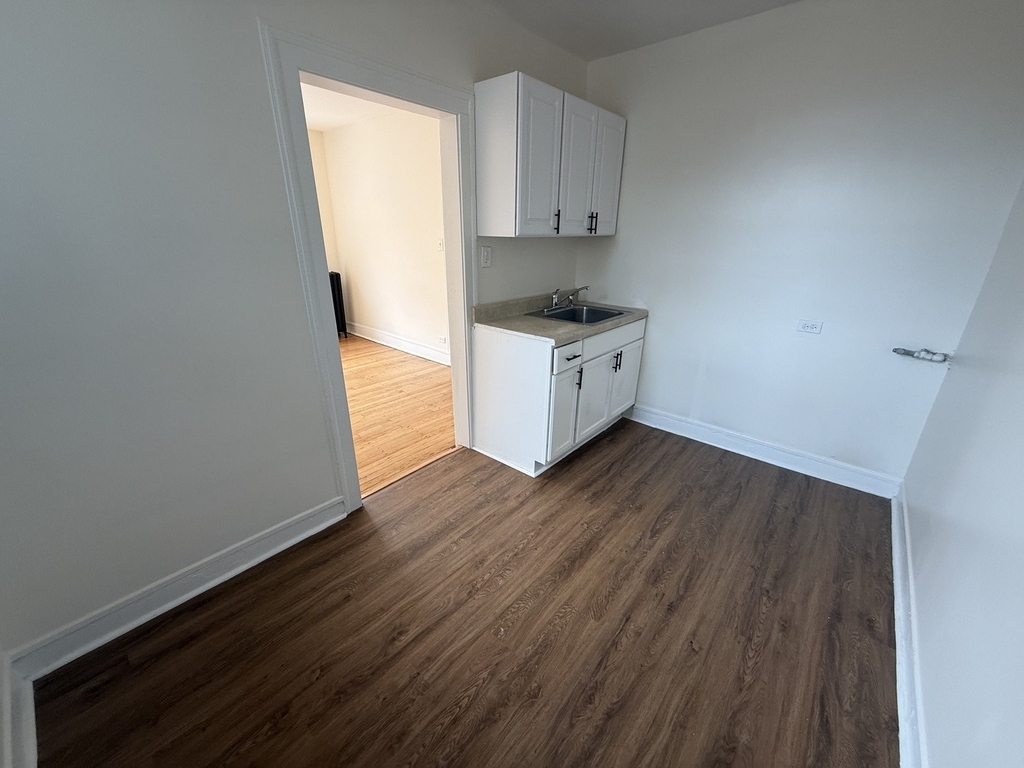 7353 N Damen Avenue - Photo 20