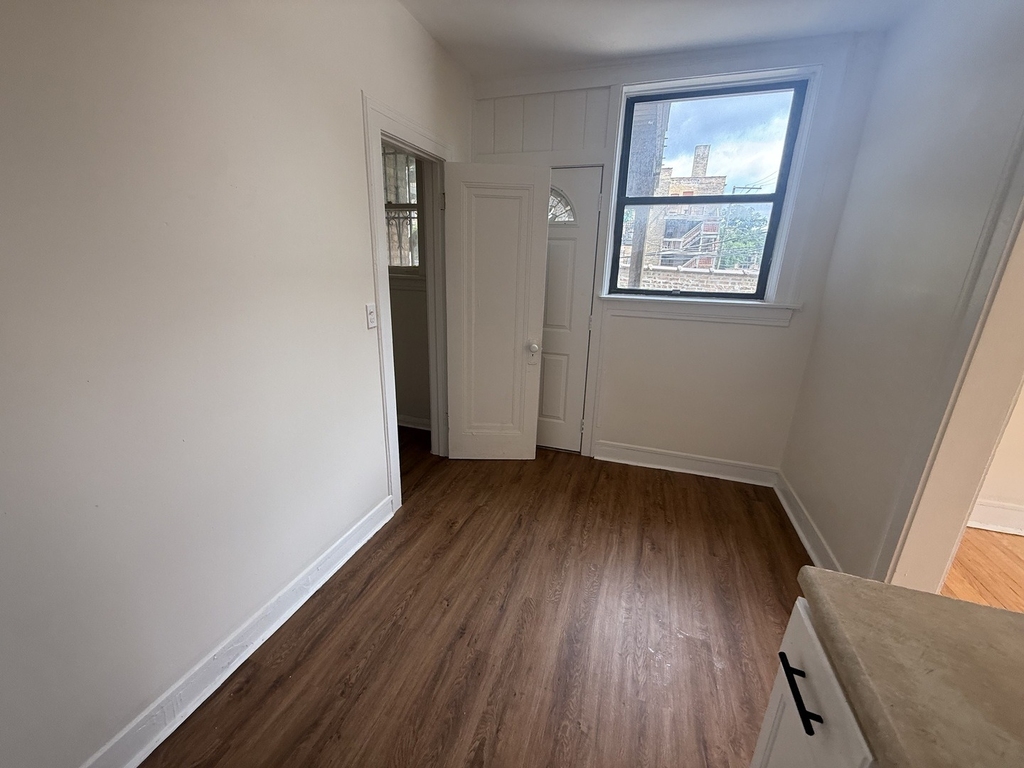 7353 N Damen Avenue - Photo 21
