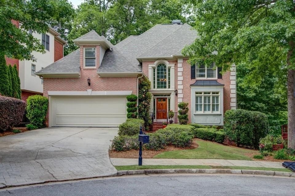 340 Nell Court - Photo 0