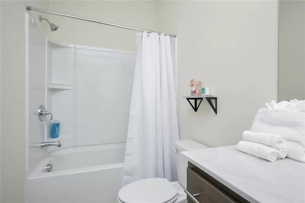2048 Holtz Lane - Photo 15
