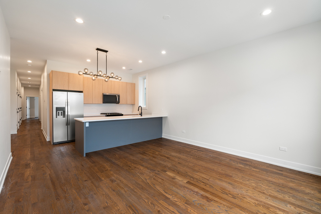 416 E 50th Place - Photo 13