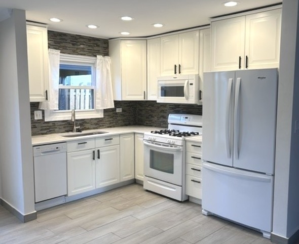 5045 Rochester Drive - Photo 5