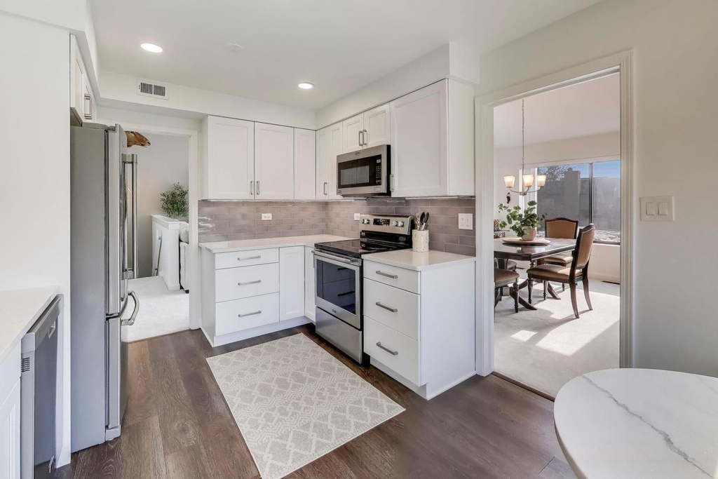 83 Thornhill Lane - Photo 8