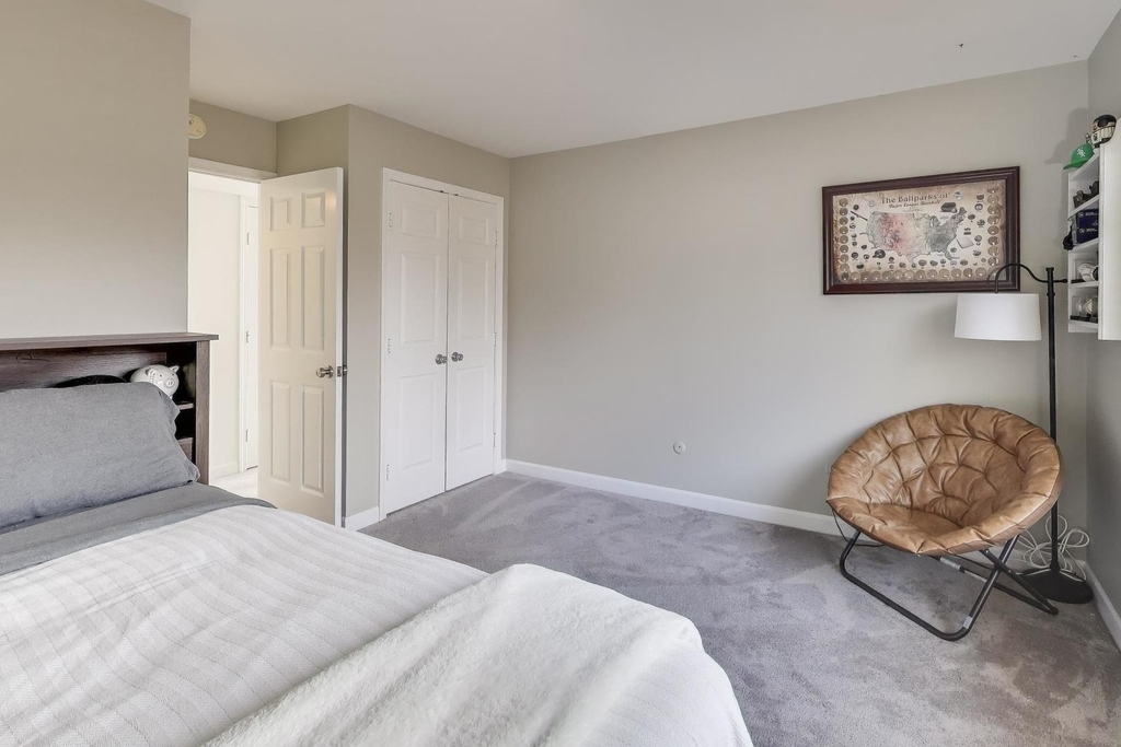 83 Thornhill Lane - Photo 18