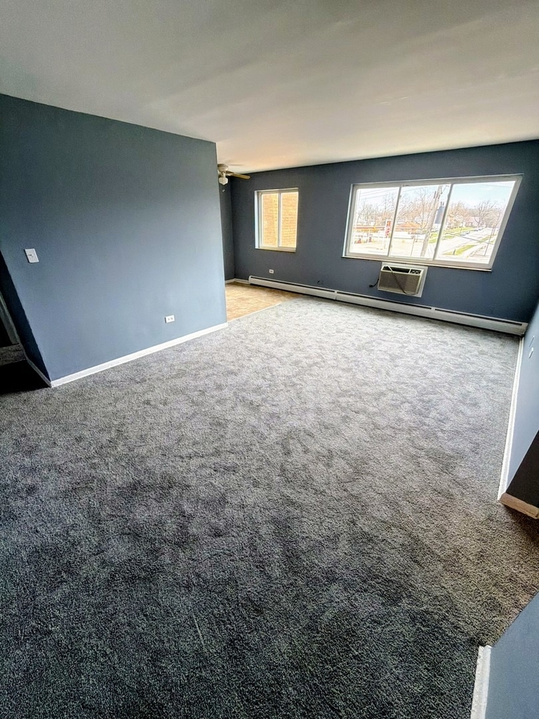 723 Grant Avenue - Photo 1