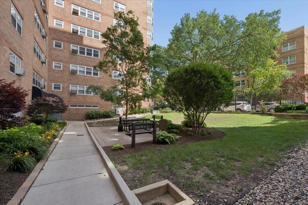 4950 N Marine Drive - Photo 20