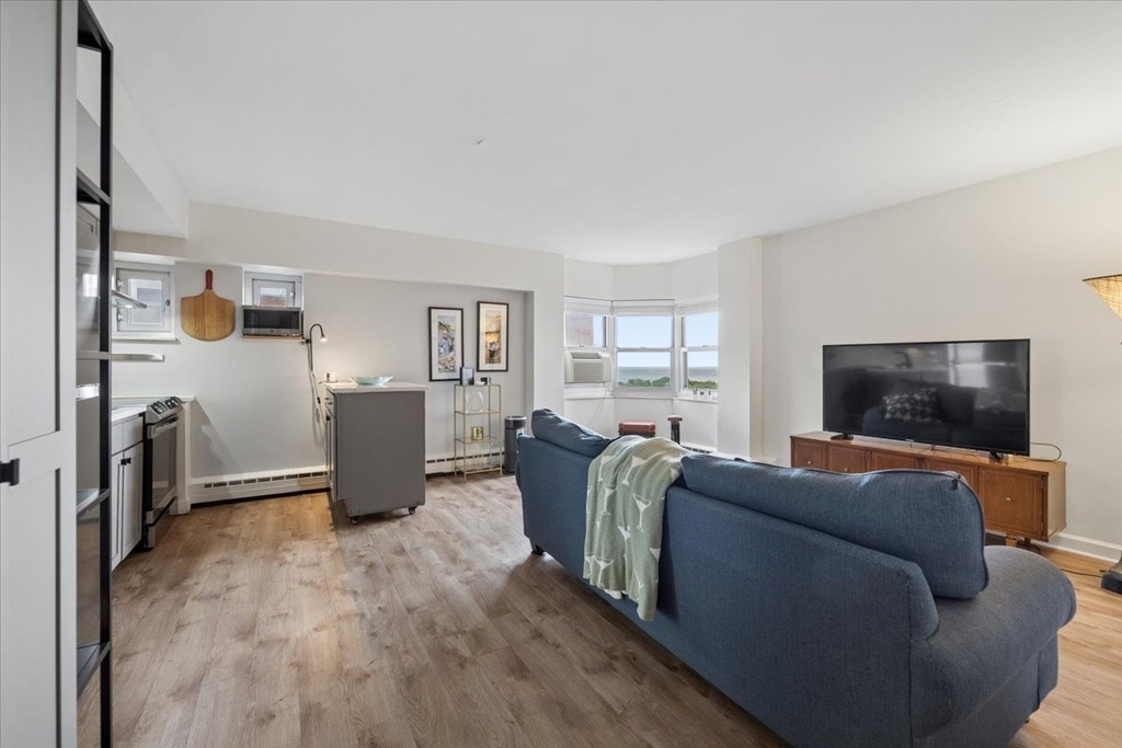 4950 N Marine Drive - Photo 5