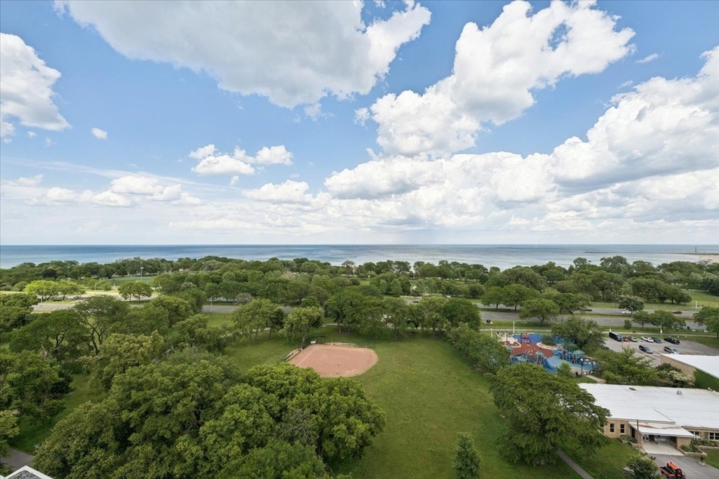 4950 N Marine Drive - Photo 17