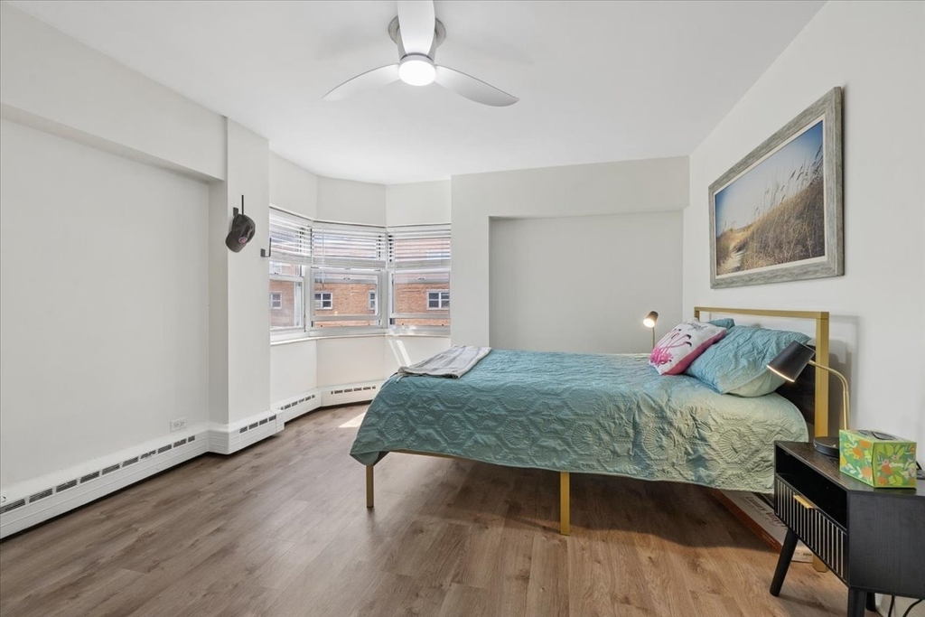 4950 N Marine Drive - Photo 9